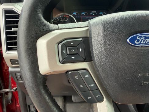 Used 2019 Ford F150 Lariat w/ Equipment Group 502A Luxury AWD/4WD image 25