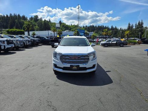 Certified 2022 GMC Terrain Denali AWD/4WD image 2