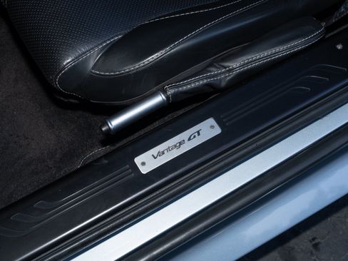 Used 2015 Aston Martin V8 Vantage GT image 20