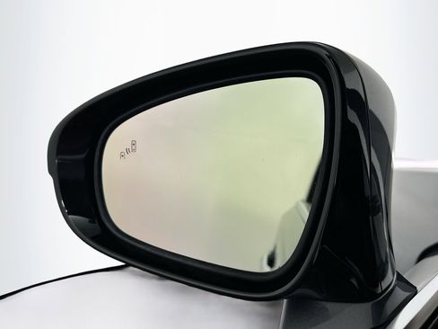 Used 2015 Lexus LS 460 AWD image 16