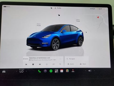 Used 2025 Tesla Model Y Long Range RWD image 78