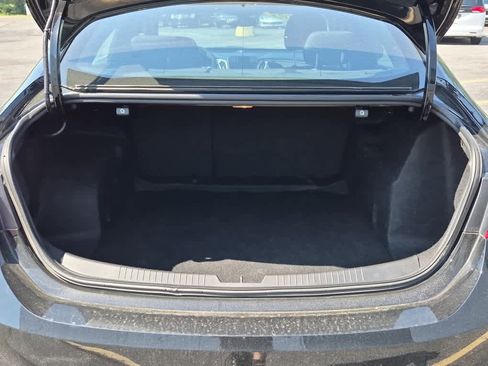 Used 2022 Chevrolet Malibu LS FWD image 19