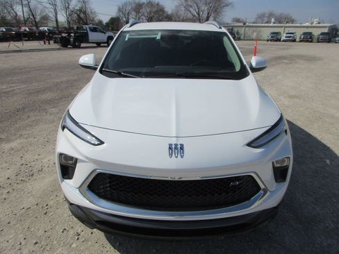 New 2026 Buick Encore GX Sport Touring image 11