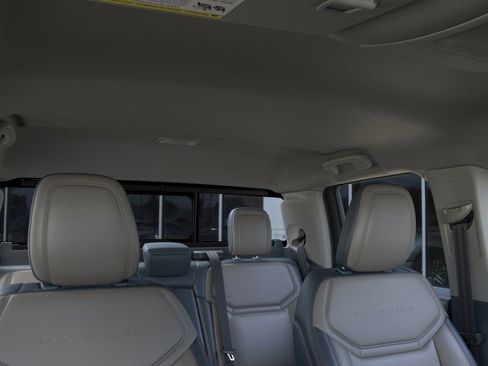 New 2025 Ford Maverick Lariat image 12
