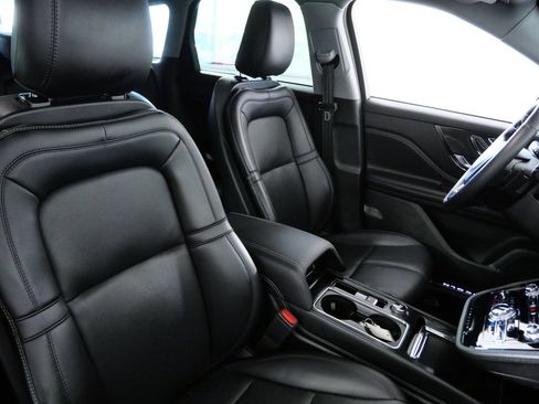 Certified 2022 Lincoln Corsair AWD w/ Premium Package image 12