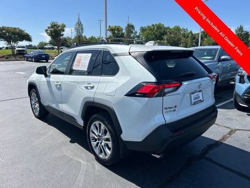Used 2025 Toyota RAV4 XLE Premium FWD image 18