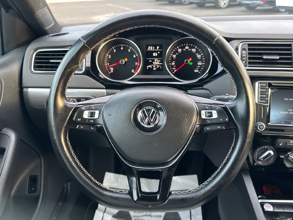 Used 2016 Volkswagen Jetta Sport FWD image 29