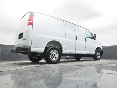 New 2025 GMC Savana 2500 w/ Driver Convenience Package image 34