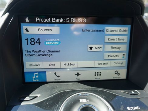 Used 2017 Ford Escape Titanium image 10