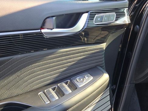 Used 2024 Hyundai Palisade Calligraphy image 23