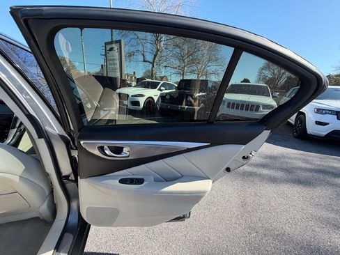 Used 2014 INFINITI Q50 Premium w/ Navigation Package image 30