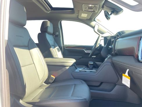 New 2026 GMC Sierra 1500 Denali w/ Denali Reserve Package image 24