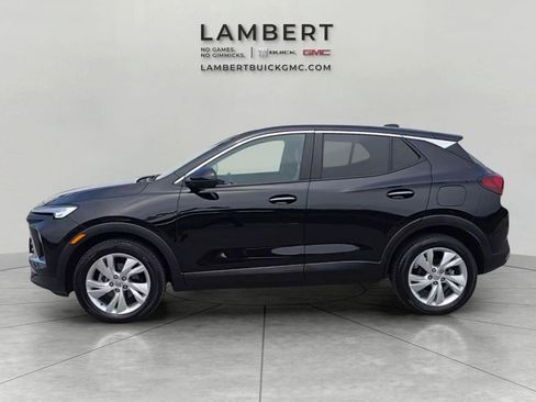 Used 2025 Buick Encore GX Preferred w/ Advanced Technology Package FWD image 2