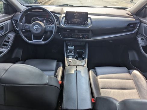 Used 2023 Nissan Rogue SV w/ SV Premium B Package FWD image 26