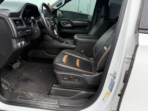 Used 2022 GMC Yukon AT4 w/ Technology Package AWD/4WD image 2