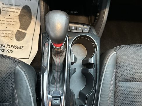 Used 2023 Chevrolet TrailBlazer RS w/ Technology Package image 34