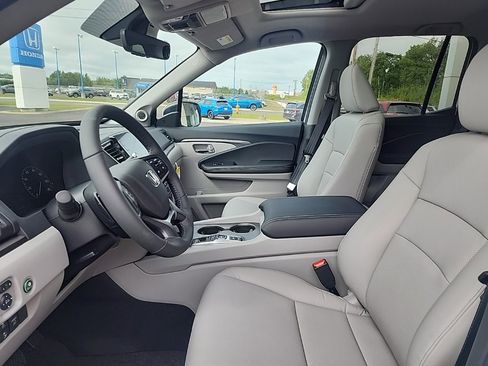 New 2025 Honda Ridgeline RTL image 10