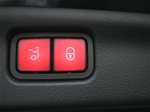 New 2026 Mercedes-Benz C 300 Sedan image 25