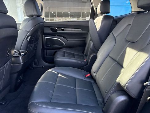 Used 2023 Kia Telluride SX image 28