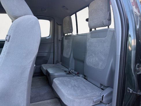 Used 2010 Toyota Tacoma 4x4 Access Cab image 12