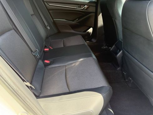 Used 2018 Honda Accord Sport image 18