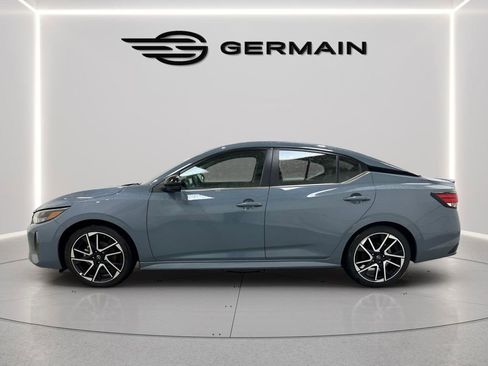 Used 2025 Nissan Sentra SR image 5