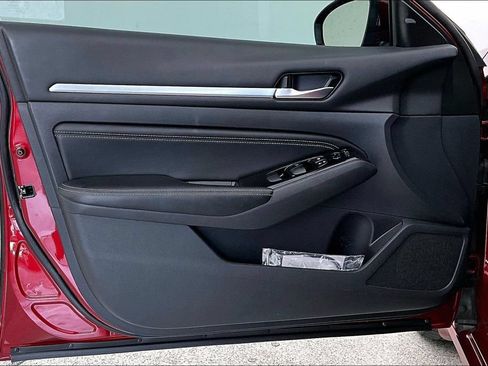 Used 2023 Nissan Altima 2.5 SV w/ SV Premium Package FWD image 20