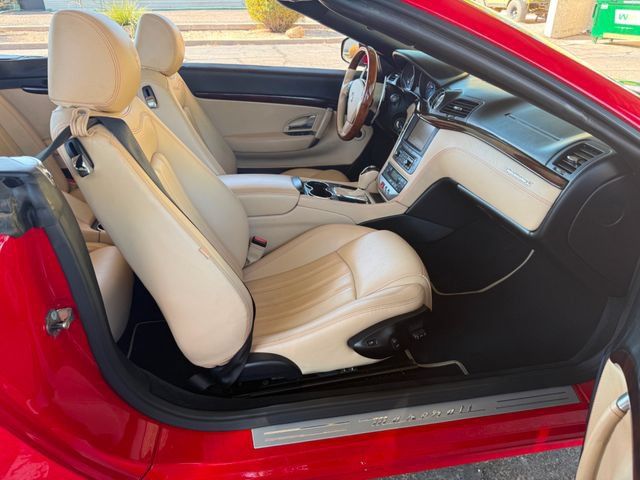 Used 2010 Maserati GranTurismo Convertible RWD image 39