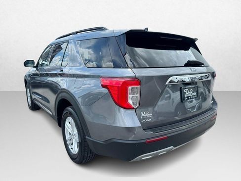 Used 2023 Ford Explorer XLT w/ Equipment Group 202A image 7