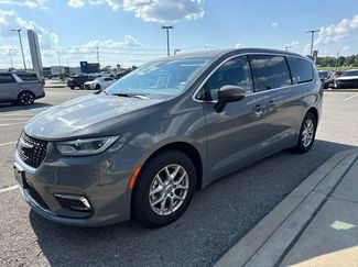 Used 2023 Chrysler Pacifica Touring-L FWD 360° Tour