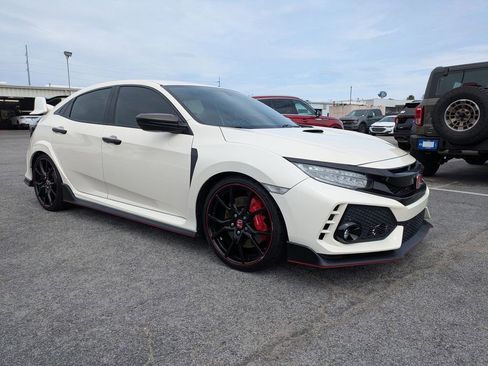 Used 2018 Honda Civic Type R image 1