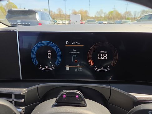 Used 2025 Hyundai Santa Fe SEL image 14