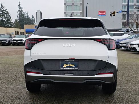 New 2026 Kia Sportage LX FWD image 4
