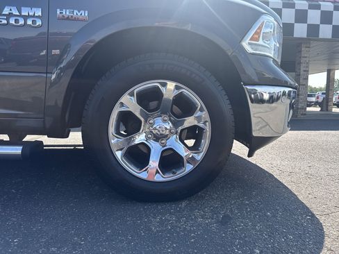 Used 2016 RAM 1500 Laramie w/ Convenience Group image 9