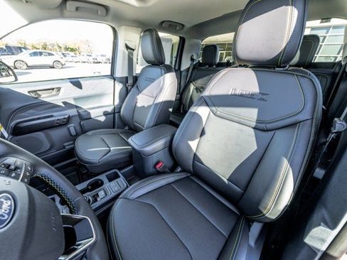 New 2025 Ford Maverick Lobo image 78