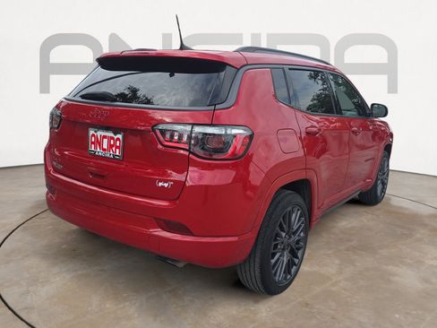 Used 2022 Jeep Compass Limited AWD/4WD image 10