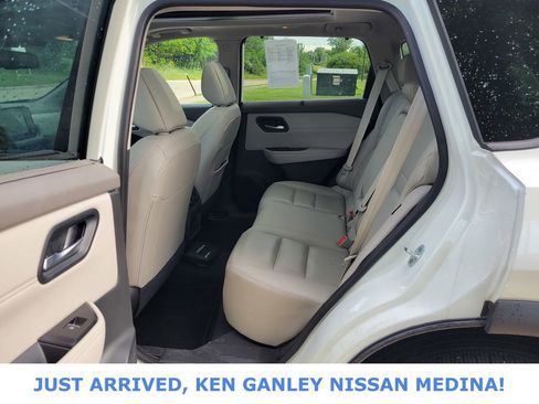 Certified 2023 Nissan Rogue SL w/ SL Premium Package AWD/4WD image 16