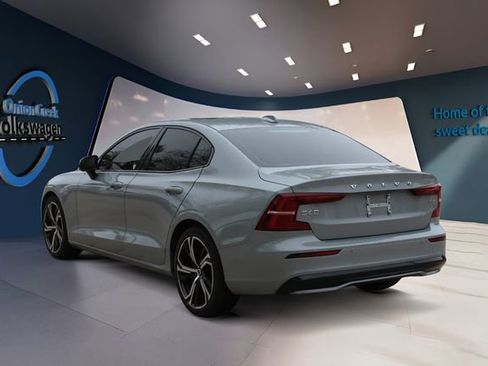 Used 2024 Volvo S60 B5 Plus image 6