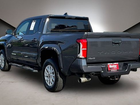 Used 2024 Toyota Tacoma SR5 AWD/4WD image 4