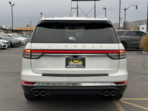 Used 2022 Lincoln Aviator Reserve w/ Equipment Group 201A image 6