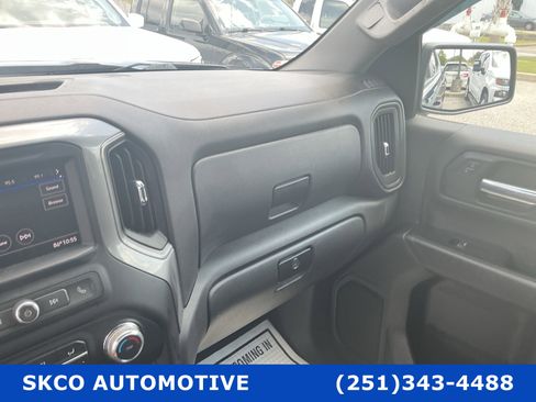 Used 2020 GMC Sierra 1500 2WD Crew Cab w/ Sierra Value Package image 24