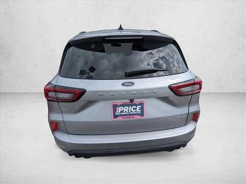 Used 2023 Ford Escape ST-Line Elite w/ Premium Technology Package AWD/4WD image 5