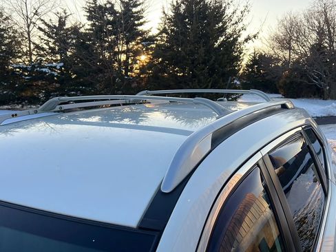 Used 2016 Nissan Rogue SV image 8