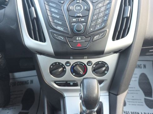 Used 2014 Ford Focus SE image 21