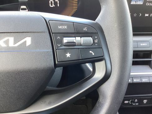 Used 2025 Kia K4 FWD image 18