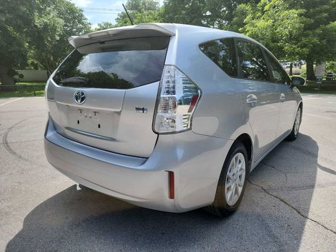 Used 2012 Toyota Prius V Three FWD image 7