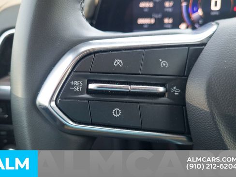 Used 2025 Chevrolet Tahoe LT AWD/4WD image 12