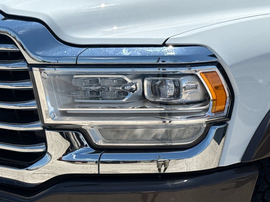 Used 2022 RAM 2500 Limited w/ Snow Chief Group AWD/4WD image 4