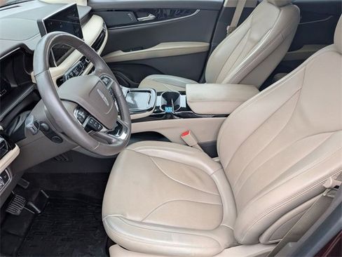 Used 2022 Lincoln Nautilus Reserve image 12