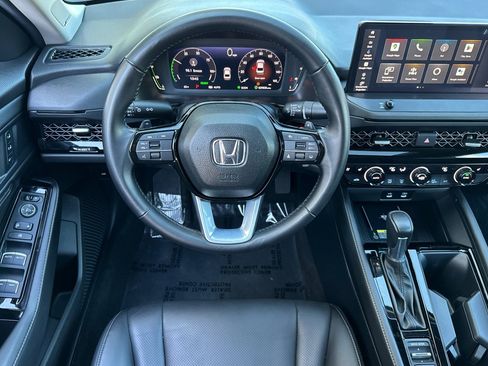 Used 2024 Honda Accord Touring image 29
